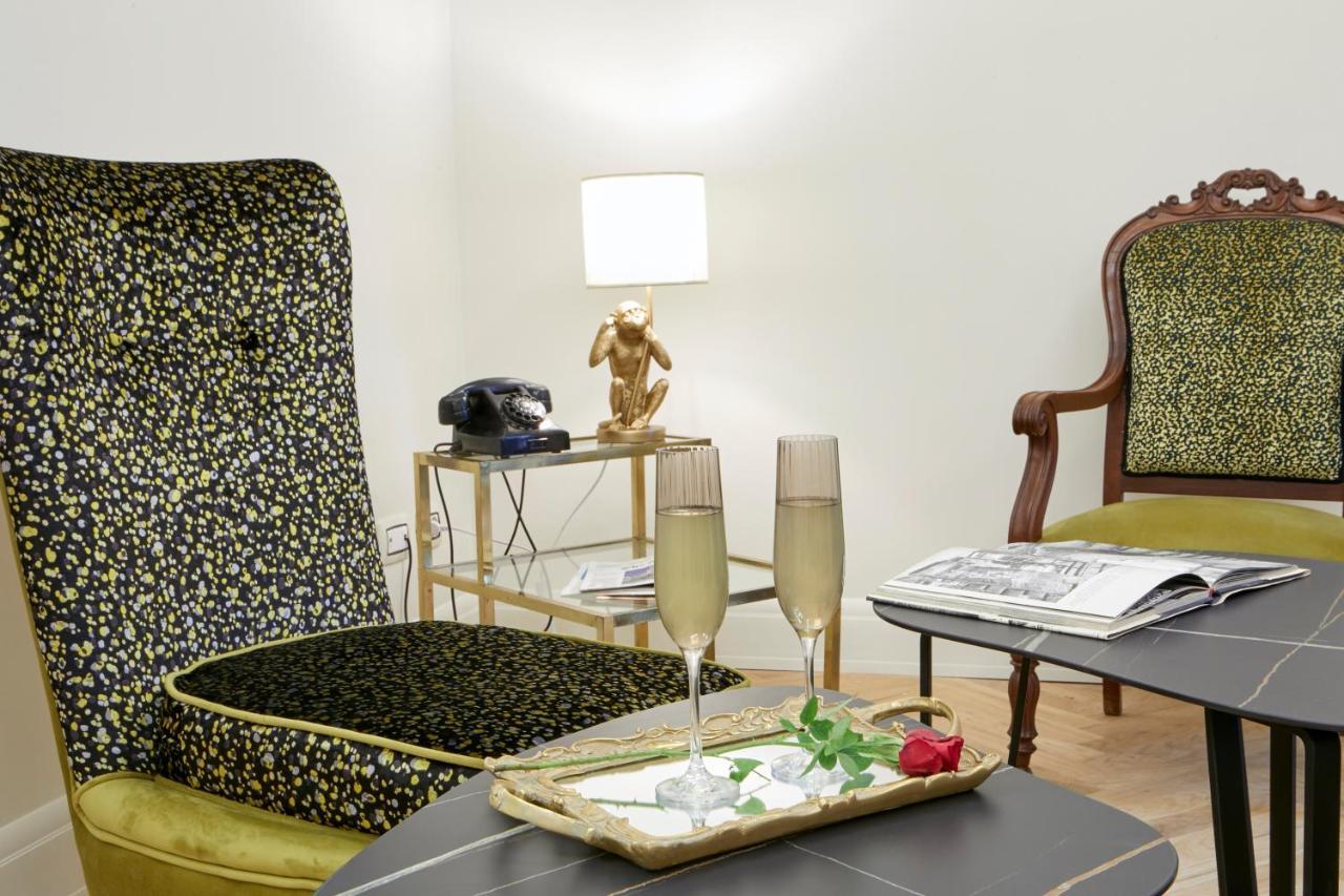 Casa Vittoria Napoli - Santa Lucia B&B 외부 사진
